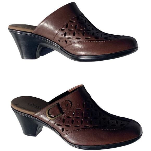 Clarks Brown Leather Mules Cut Out Detail Buckle Accent Slip On Clogs Size 8.5 M - Picture 3 of 9